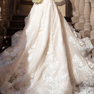 2019 Winnie Couture wedding dress-3D flowers